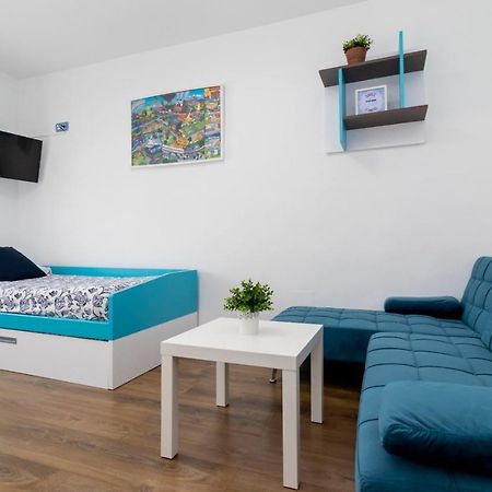 La Casa De Silvia Visita Parque Warner, Madrid Y Alrededores 산마틴데라베가 외부 사진