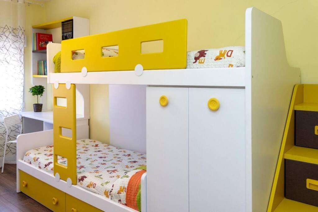 La Casa De Silvia Visita Parque Warner, Madrid Y Alrededores 산마틴데라베가 외부 사진