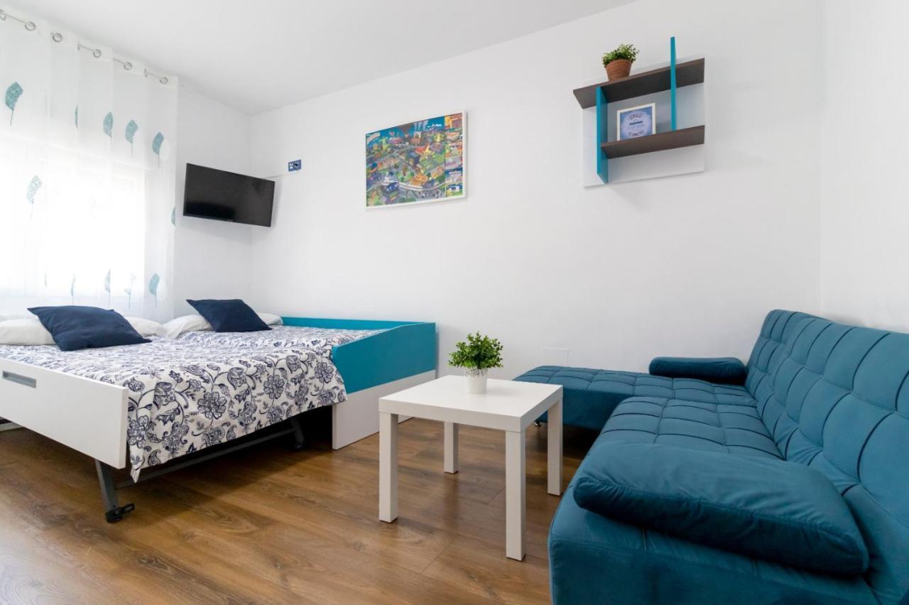 La Casa De Silvia Visita Parque Warner, Madrid Y Alrededores 산마틴데라베가 외부 사진